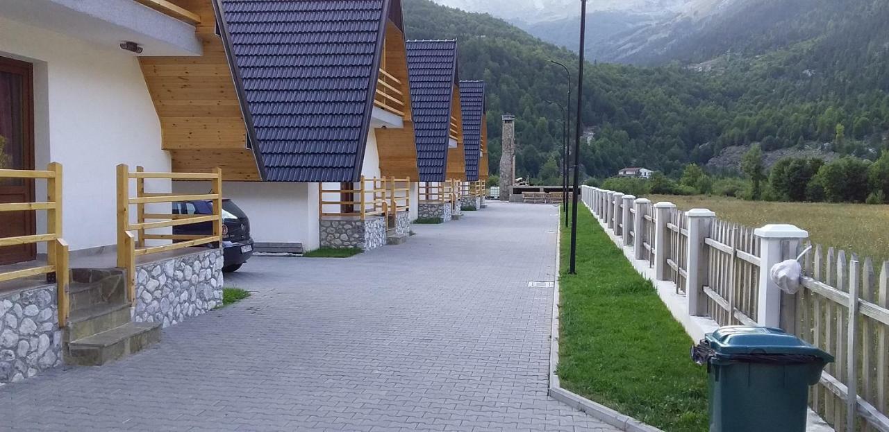Апарт отель Bujtinat E Lugines Валбона Экстерьер фото